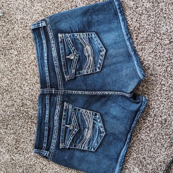 Suko Jean Shorts Embroidered Embellished Size 14 - Picture 7 of 9